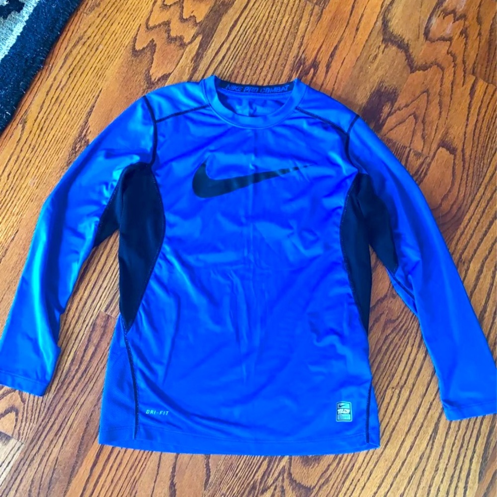Boys Nike pro combat Dry Fit size Medium Shirt